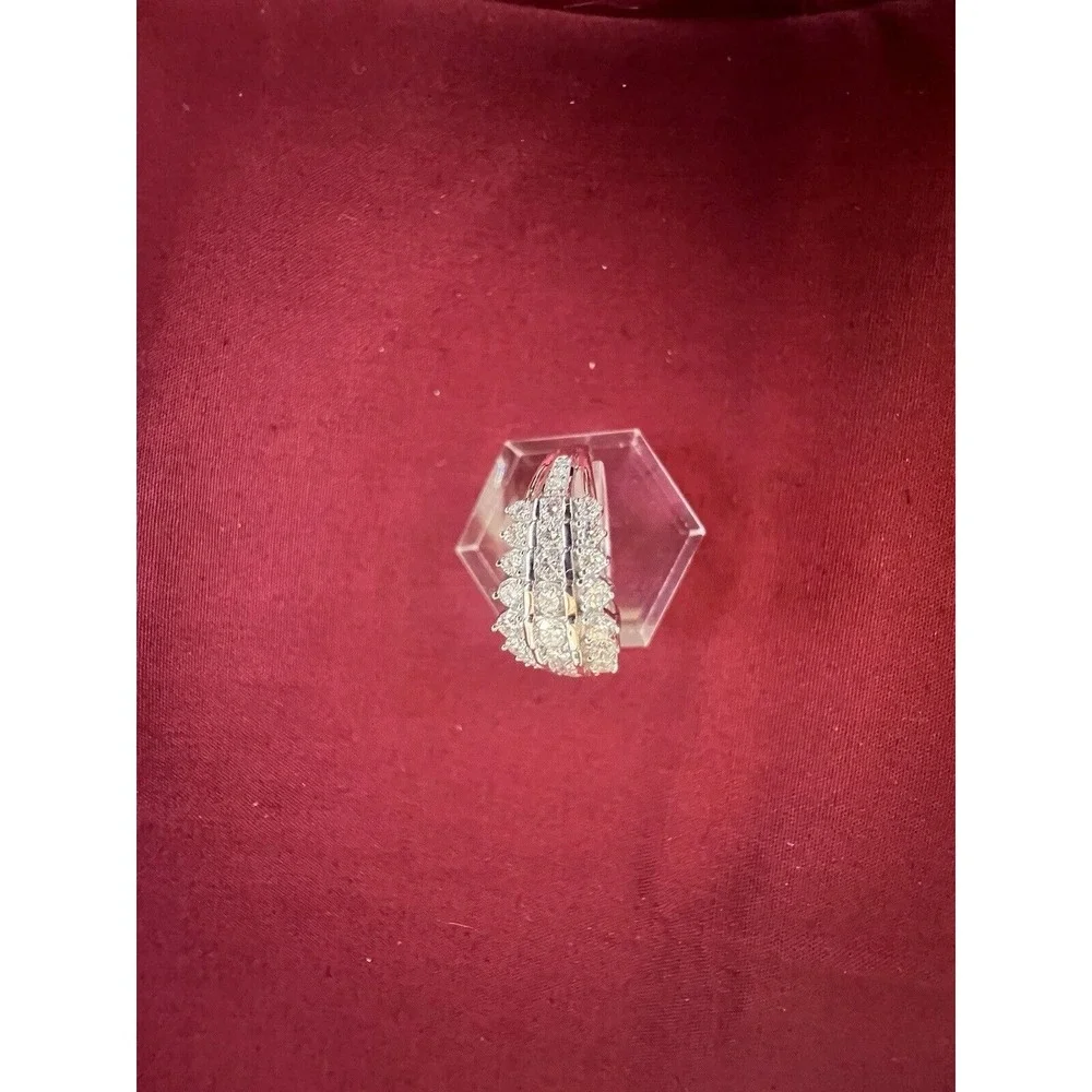 NEW PGL $1035.00 STUNNING SZ 7.5 1CT 3 ROW LAB CREATED DIAMOND DINNER RING (642)